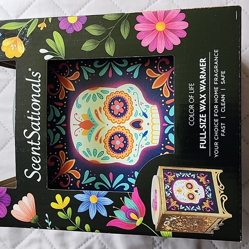 ScentSationals Color of Life full size wax warmer brand new in box skull